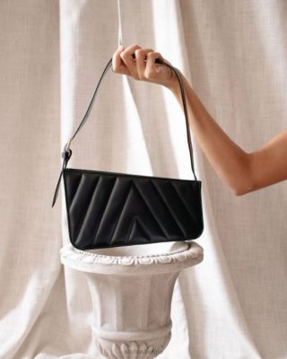 Alohas Belgie | Alohas slaapmuts - zwarte lederen handtas vrouwen Z22T1166 zwart